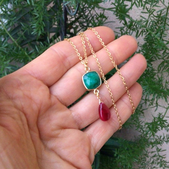 Emerald Ruby sundance charm necklace - Picture 5 of 9